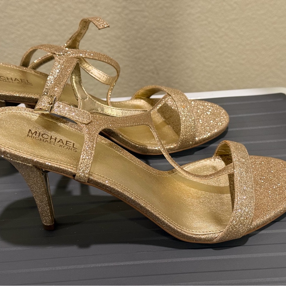 Michael Kors Shimmer Gold Heels Brand New - Picture 4 of 4